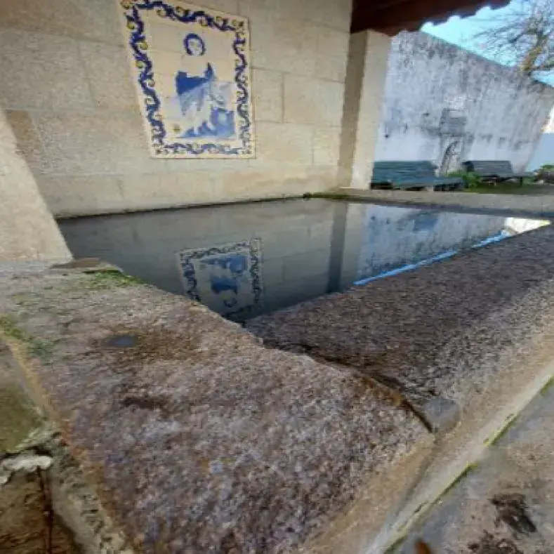 Lavadouro em Paçô (junto à fonte)
